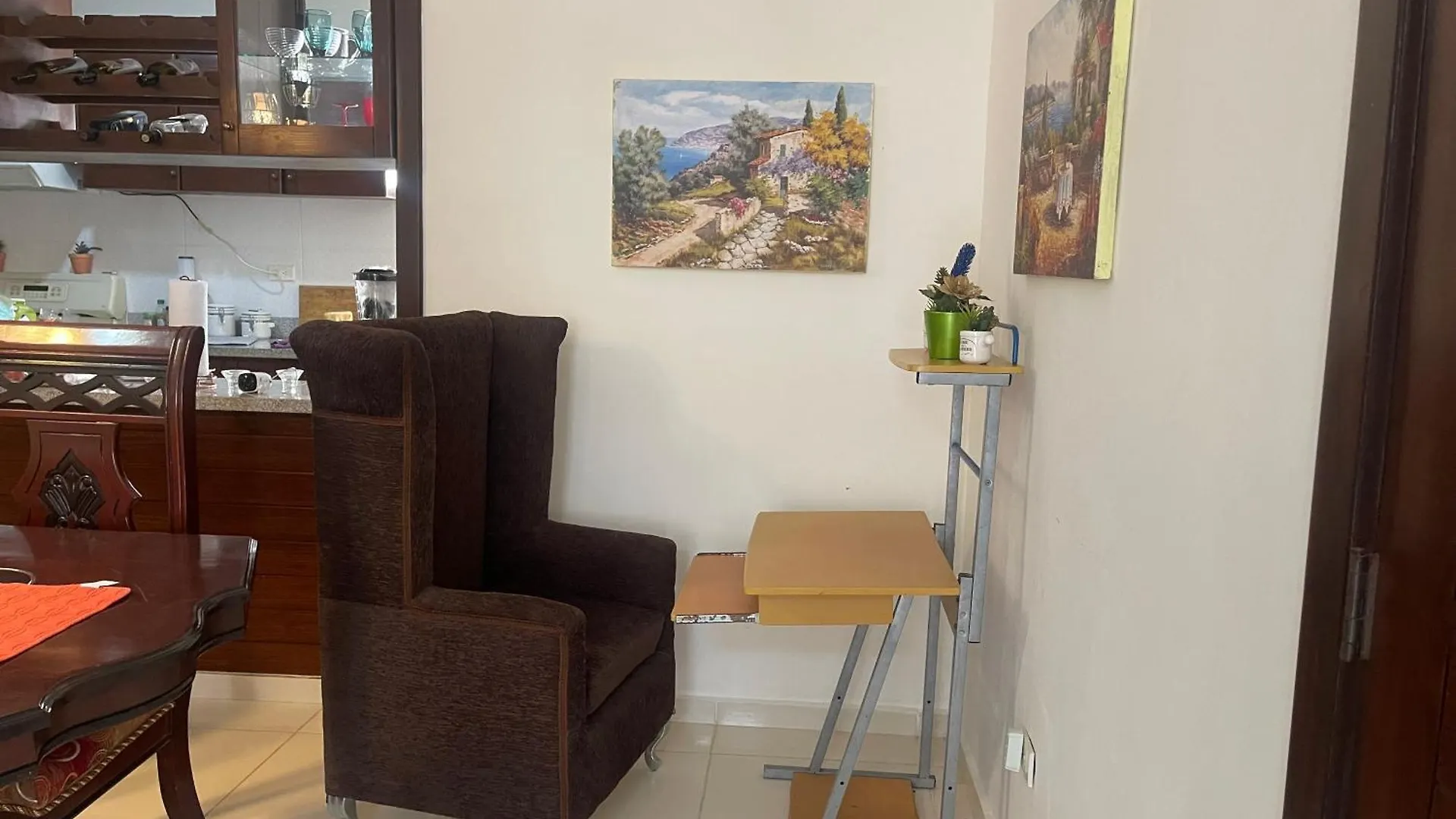 Apartamento De 2 Habitaciones Con Seguridad Y Camaras Mendoza Dominican Republic