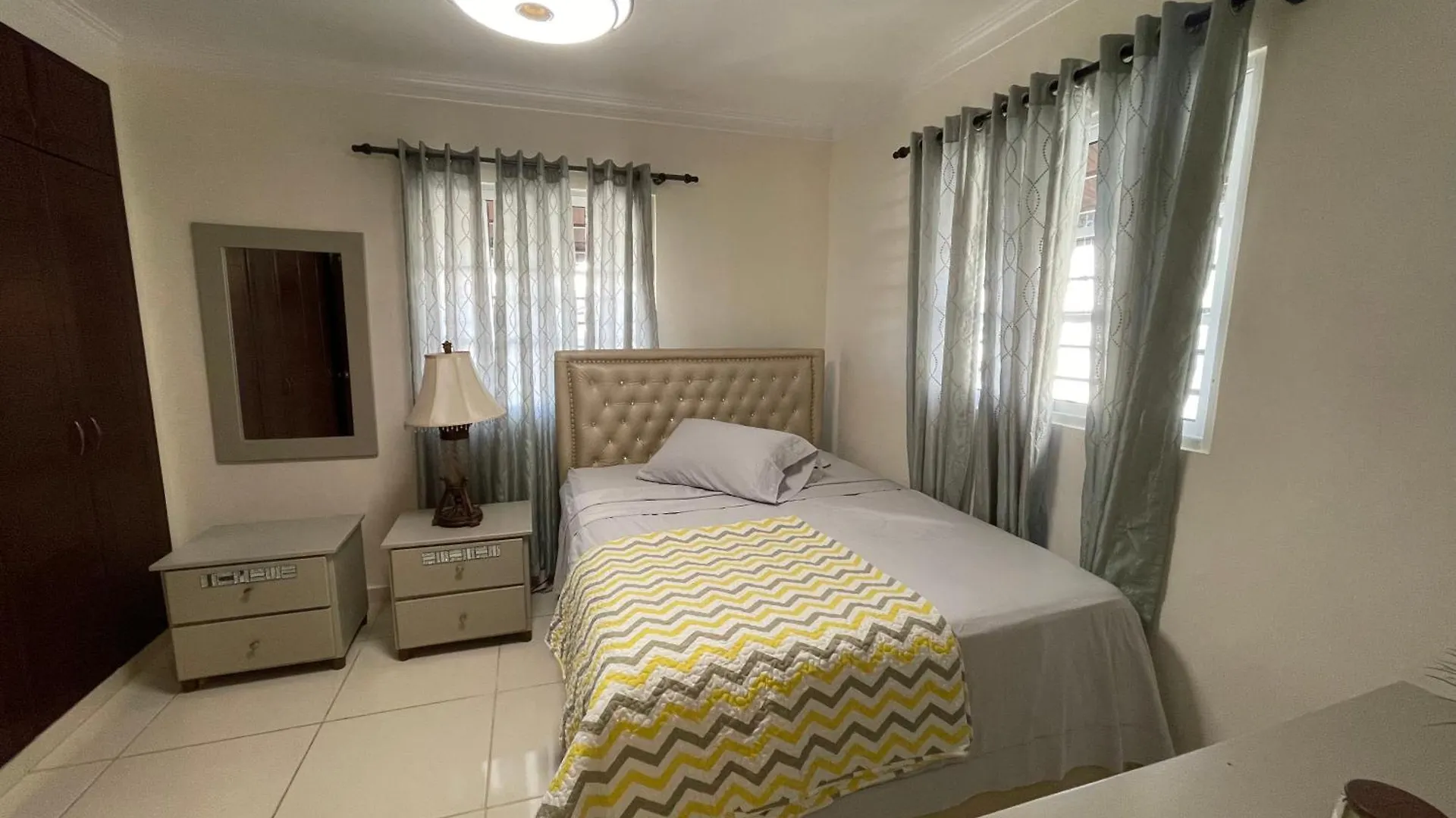 Apartamento De 2 Habitaciones Con Seguridad Y Camaras Mendoza